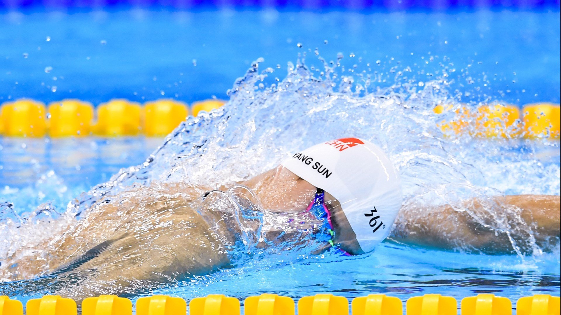 巴西国家队连续夺得世界杯五次，成为历史最强球队，历届巴西国家队世界杯名次