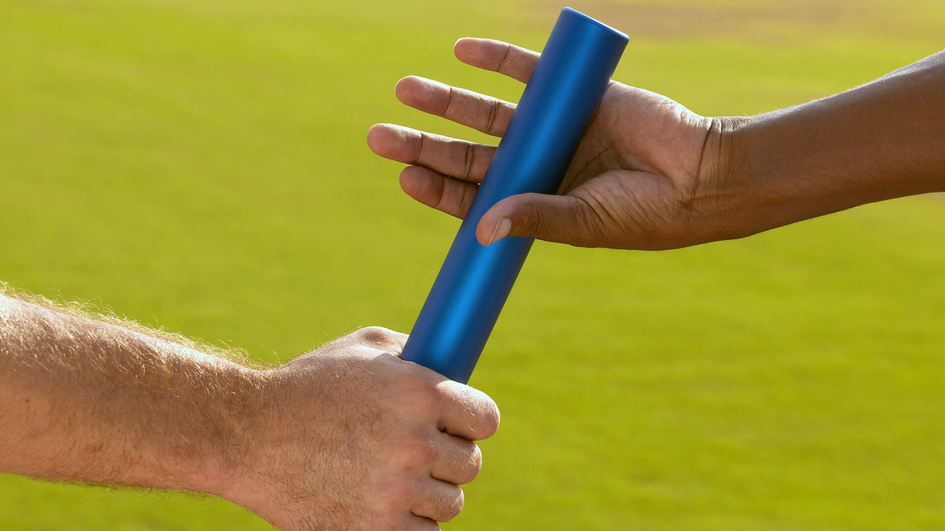 训练基地开放日吸引球迷参观近距离了解球员备战日常，训练基地叫什么